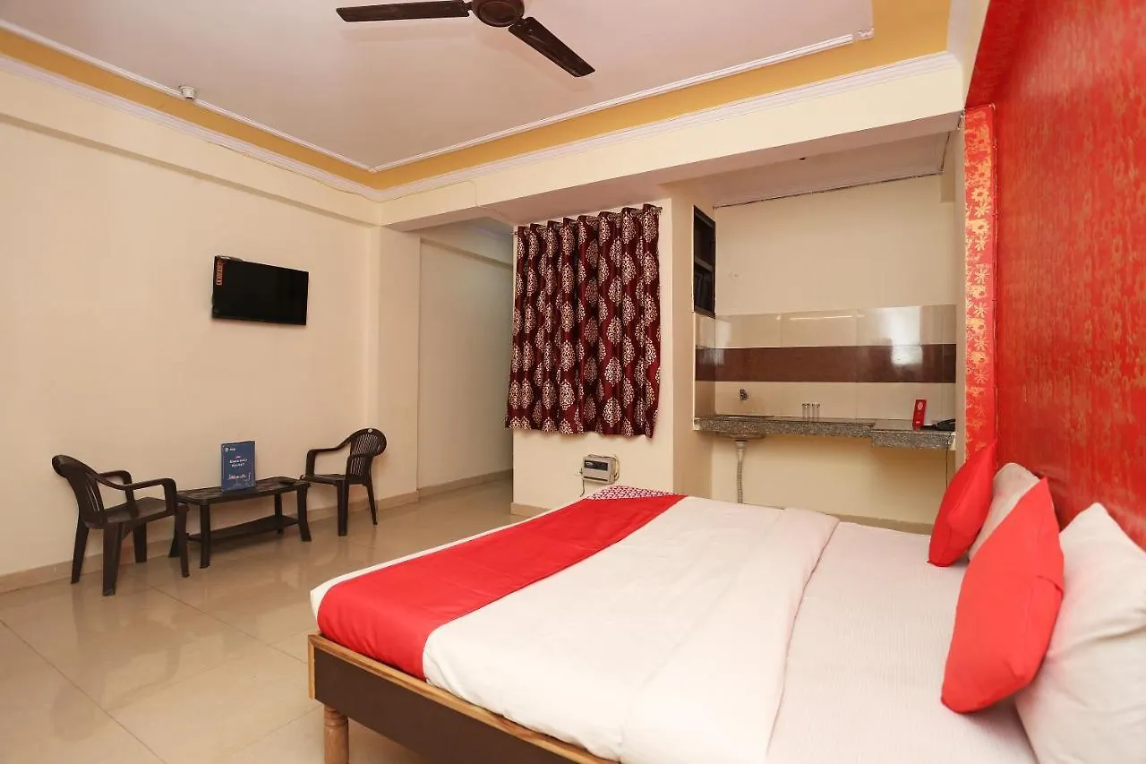 Hotel O Airport Plaza By Palace New Delhi 3*,